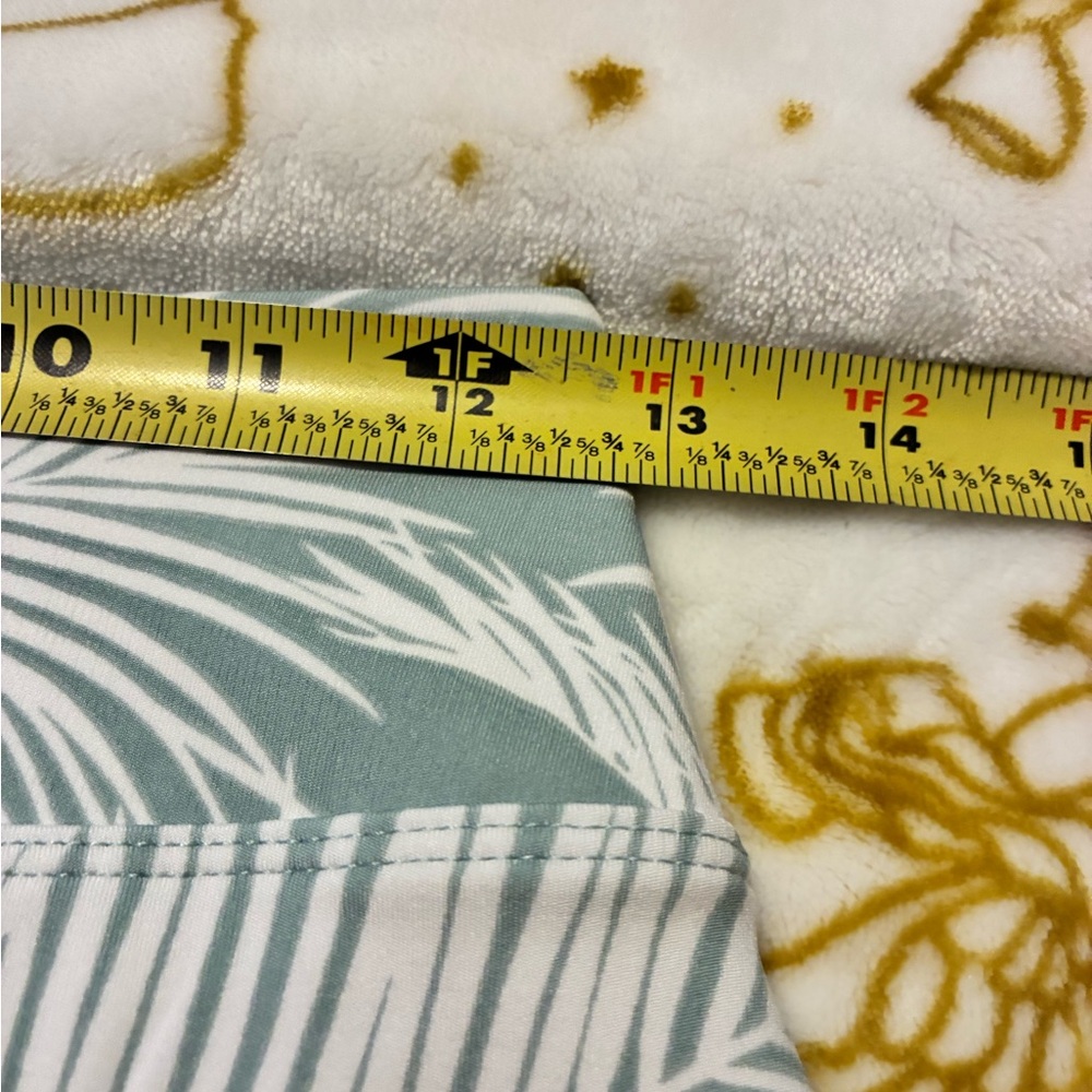 NWT Tommy Bahamas Everyday Active 2 Pc Golf Set. V -Neck Skort Skirt W Top - Picture 4 of 13